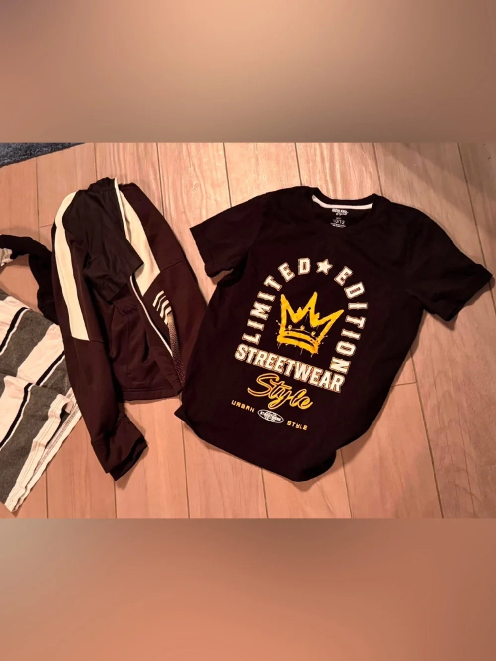 5pc bundle lot boys 10/12 - 3 shirts 1pj top 1 jacket no stains or wear